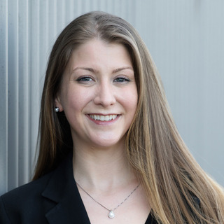 Sarah Squire Headshot